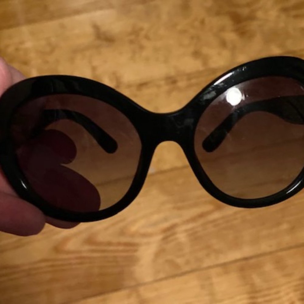 Dolce & Gabbana plain black sunglasses